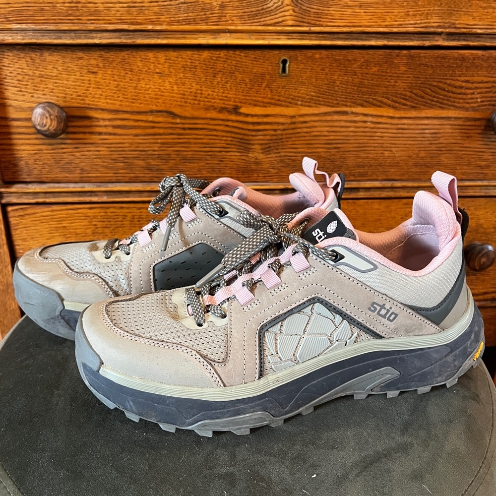 STIO Women’s Ridgecap Low Hiking Shoe-size 9